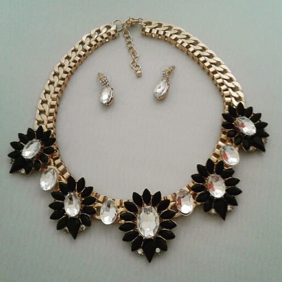 Necklace - Picture 3 of 3